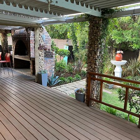 Cottonwood Guesthouse Oasis Bloemfontein Exteriér fotografie