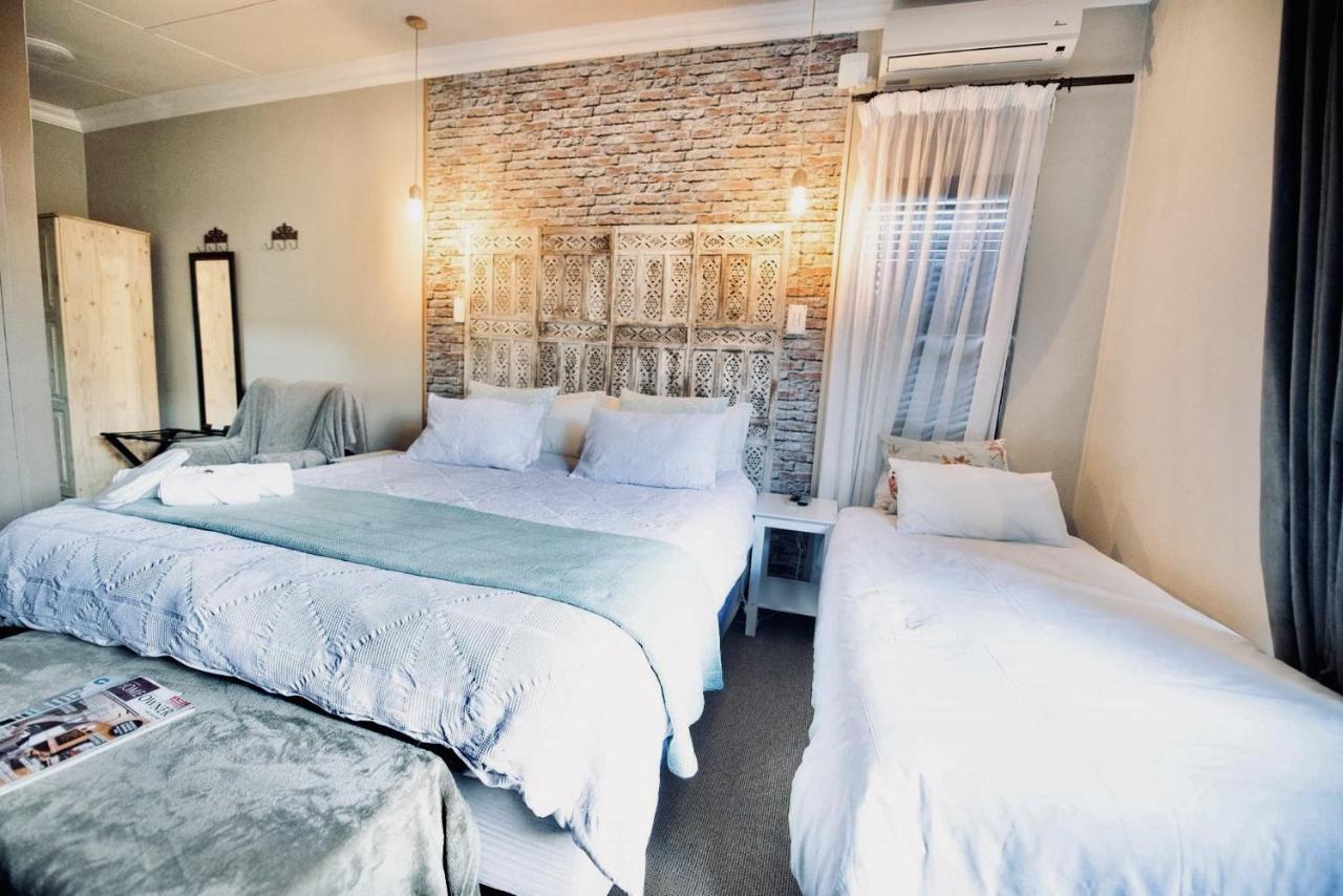 Cottonwood Guesthouse Oasis Bloemfontein Exteriér fotografie