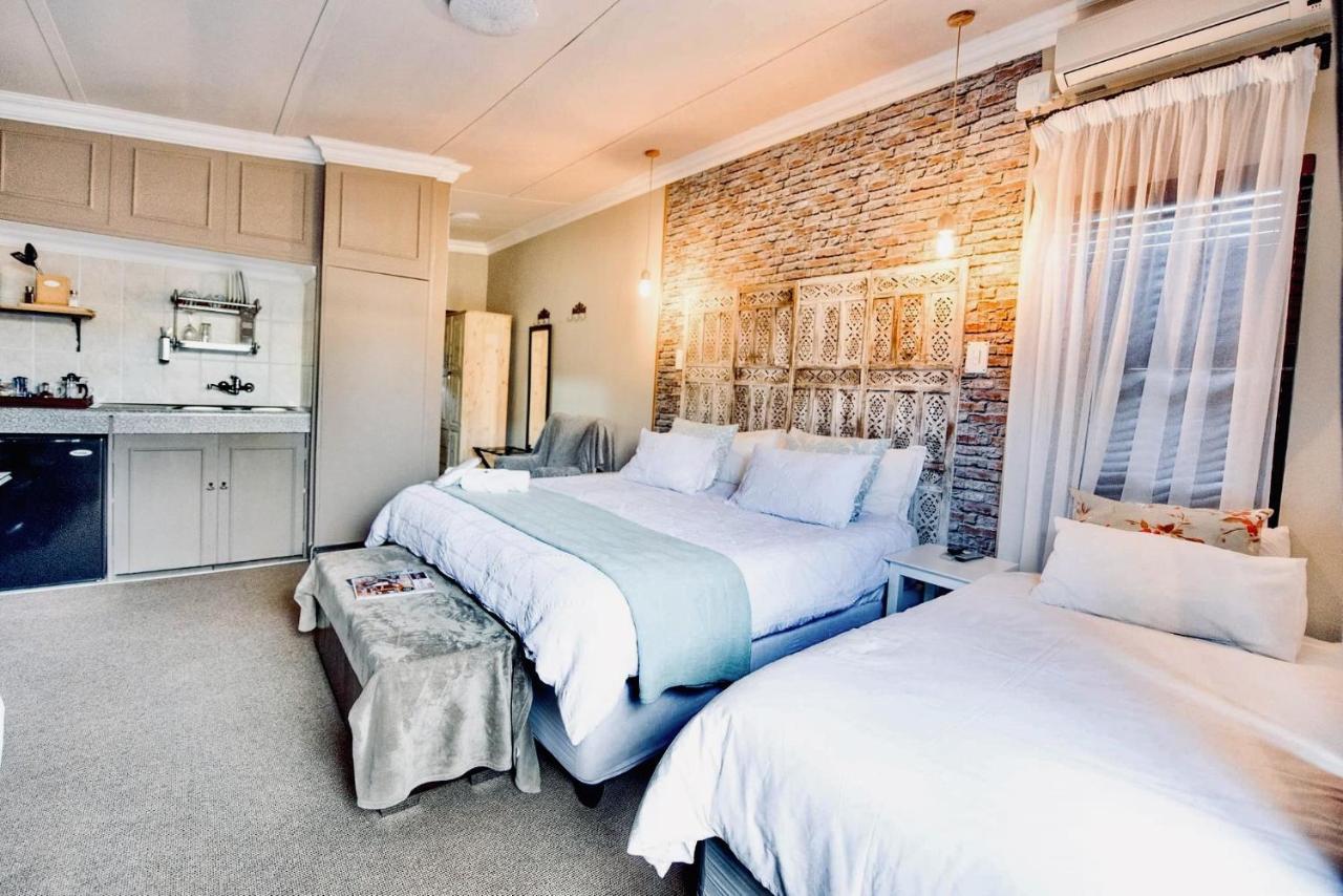 Cottonwood Guesthouse Oasis Bloemfontein Exteriér fotografie