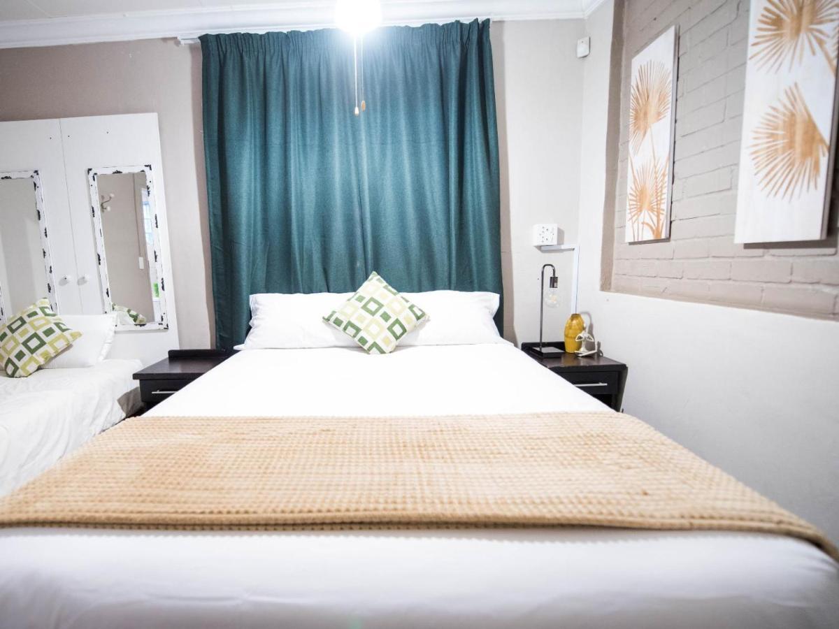 Cottonwood Guesthouse Oasis Bloemfontein Exteriér fotografie