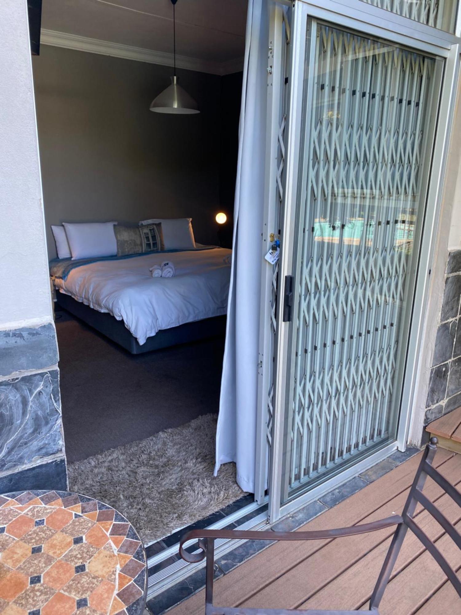 Cottonwood Guesthouse Oasis Bloemfontein Exteriér fotografie